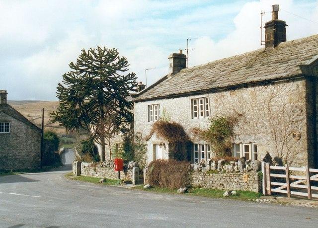 Cottage and Postbox at Conistone
